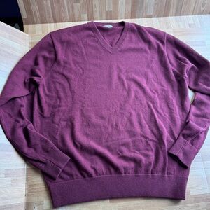 Peter Millar cashmere , v-neck sweater, burgundy , XL